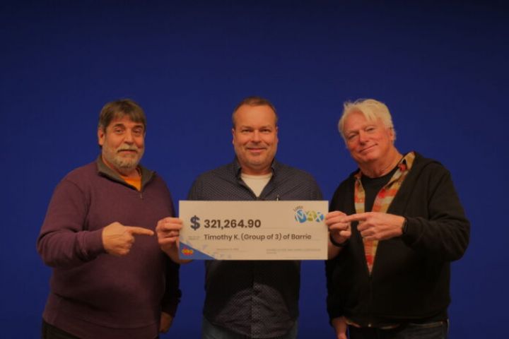 Gravenhurst man shares in Lotto Max win