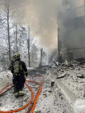 Fire destroys Lake of Bays home